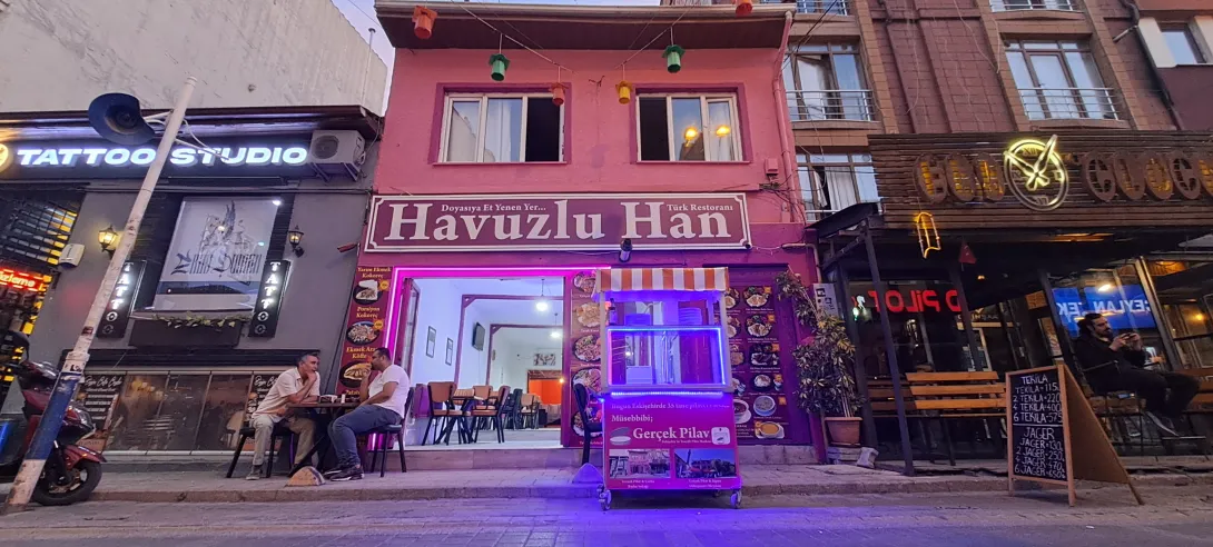 Barlar Sokağında Bir Yer